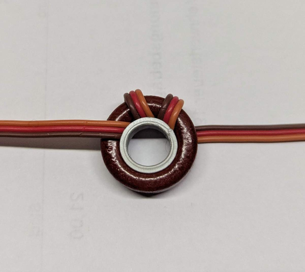 Ferrit-Ring zur Vermeidung von Empfänger-Störungen